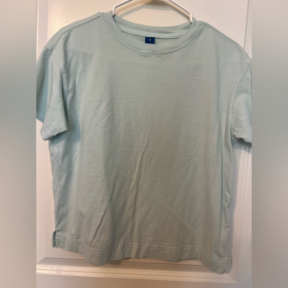 Old navy basic tee